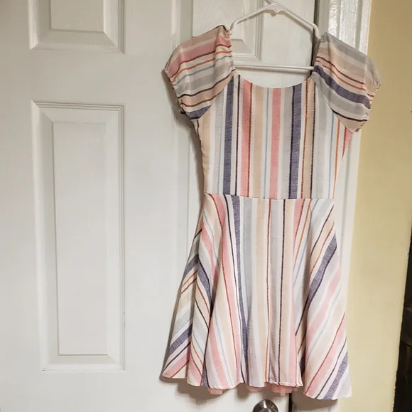 Beautees Romper - Picture 2 of 2